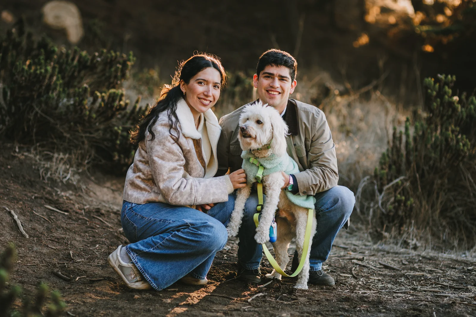 Isi y Max junto a Lio en una fotografía reciente al aire libre